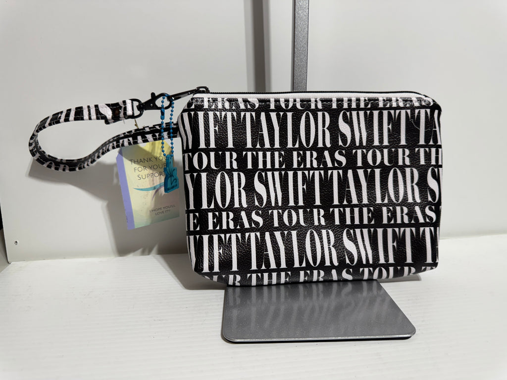 The Wristlet